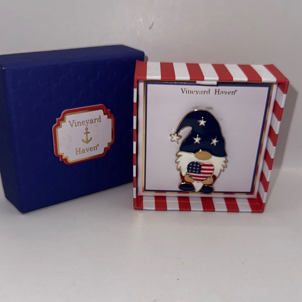 Vineyard Haven Patriotic Gnome Pin